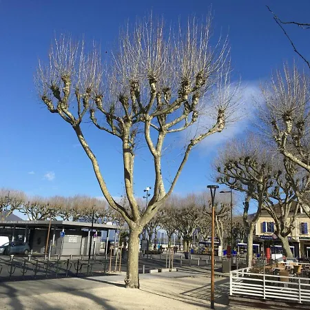 Le Perle D Eau 3 Etoiles Grand Port A Aix Les Bains Aix-les-Bains